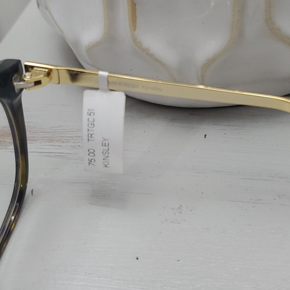 Tortoise shell frame with gold arms - Picture 5 of 6